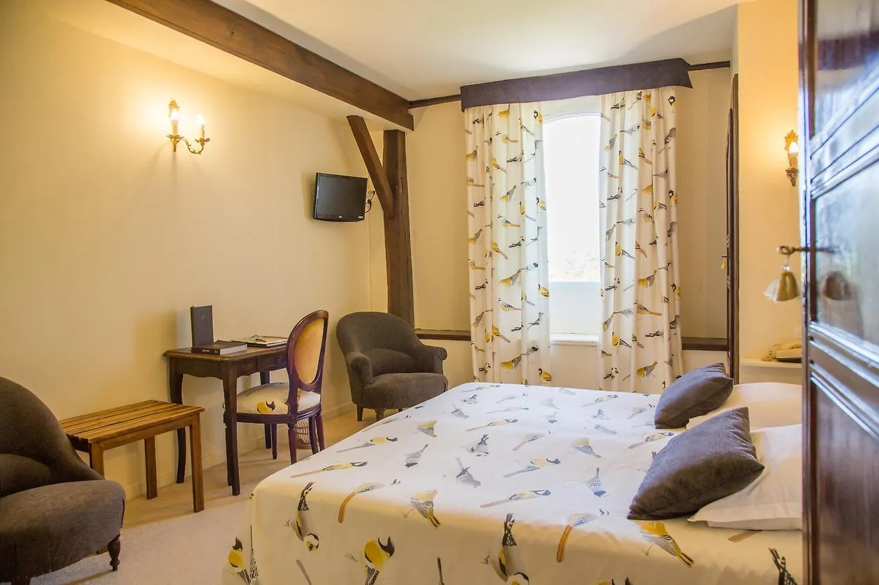 ***  Logis Hotel Restaurant Chateau Bellevue Cazaubon France