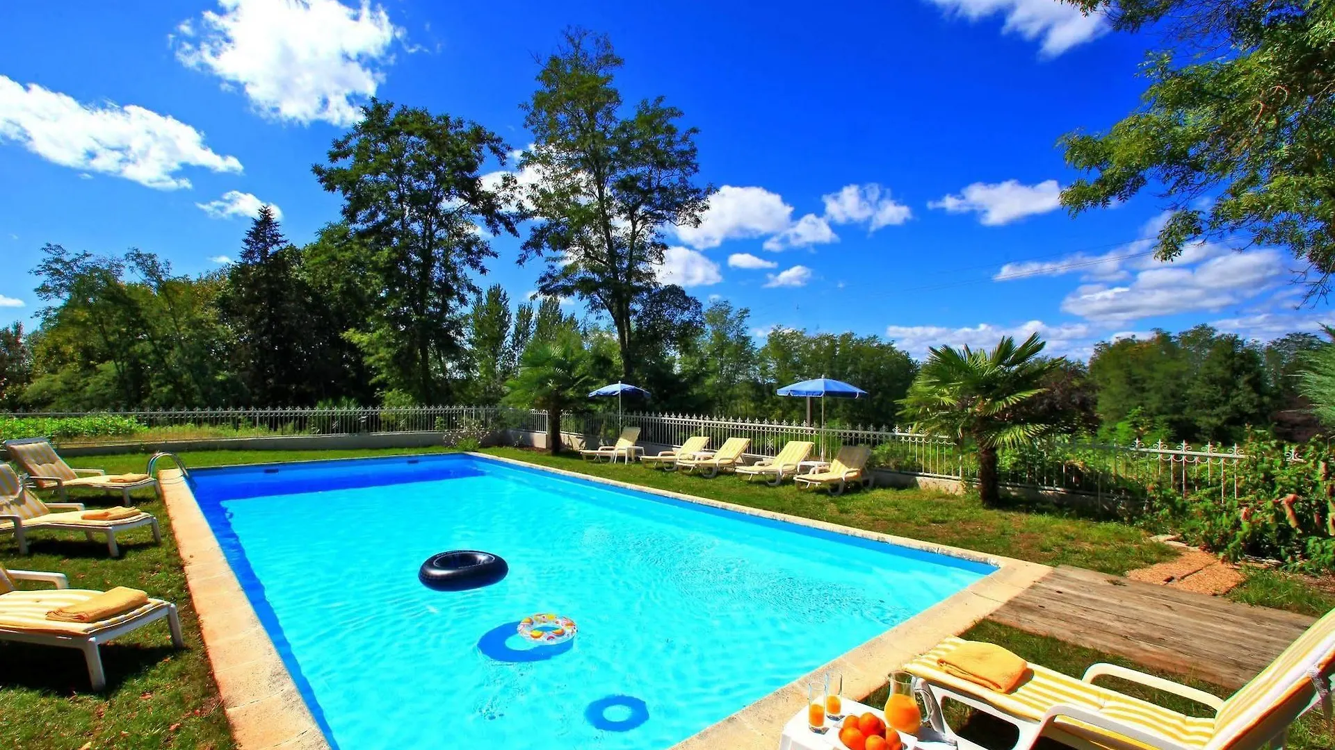 Logis Hotel Restaurant Chateau Bellevue Cazaubon