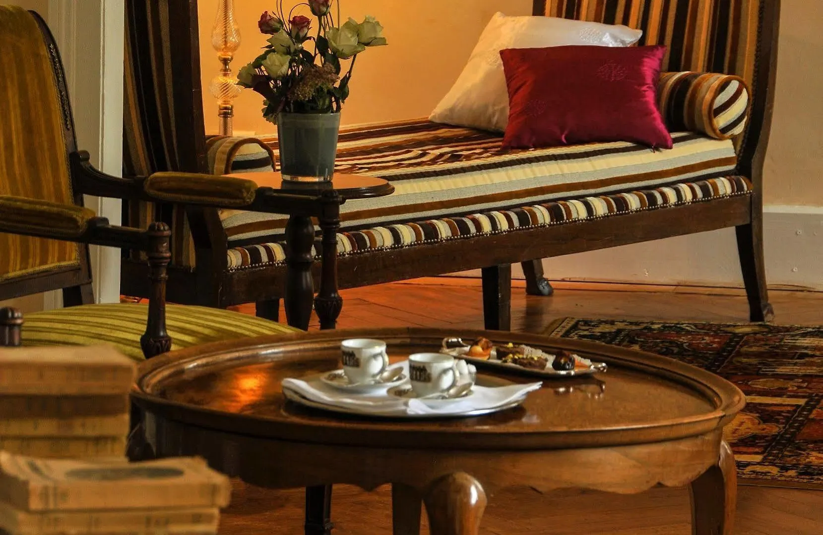 ***  Logis Hotel Restaurant Chateau Bellevue Cazaubon Francia